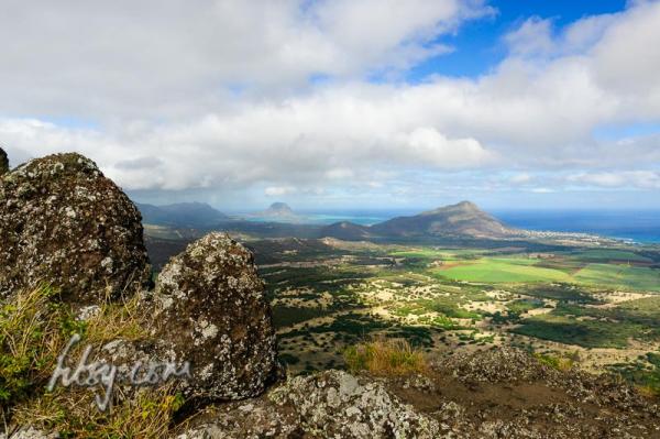 Trois Mamelles ridge